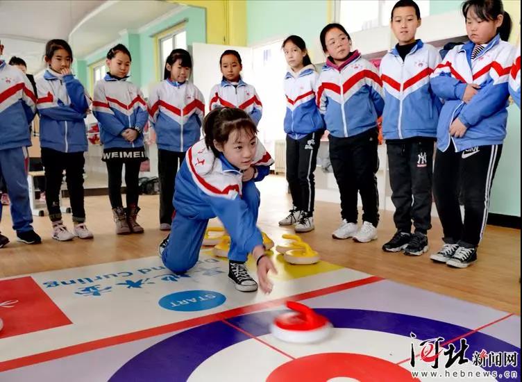 ��ѩ�˶��˿ڡ�������զ��ʵ