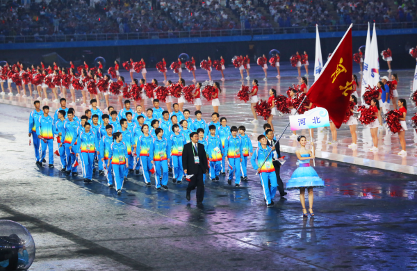 ��ʮ����ȫ���˶��������¡�ؿ�Ļ ϰ��ƽ��ϯ�������˶��ῪĻ