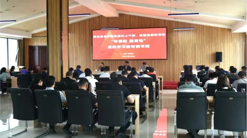 �����˵�Ӱ
���ص��� ǿ���ԡ�����ѧϰ���������Բ������